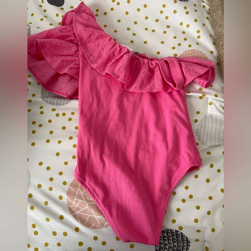 Zara - Picture 2 of 2